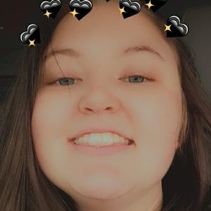 Meet your Posher, Chloe